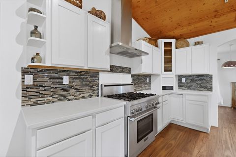 Tiny photo for 10 Blue Mesa Road, Santa Fe, NM 87508 (MLS # 202602004)