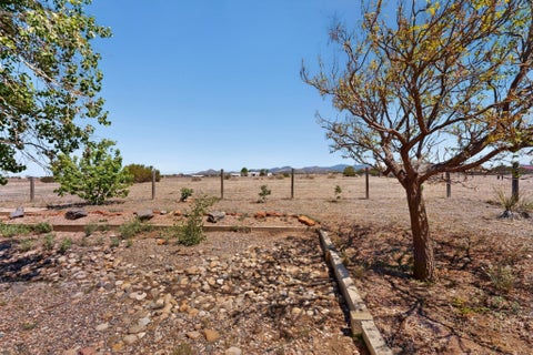 Tiny photo for 10 Blue Mesa Road, Santa Fe, NM 87508 (MLS # 202602004)