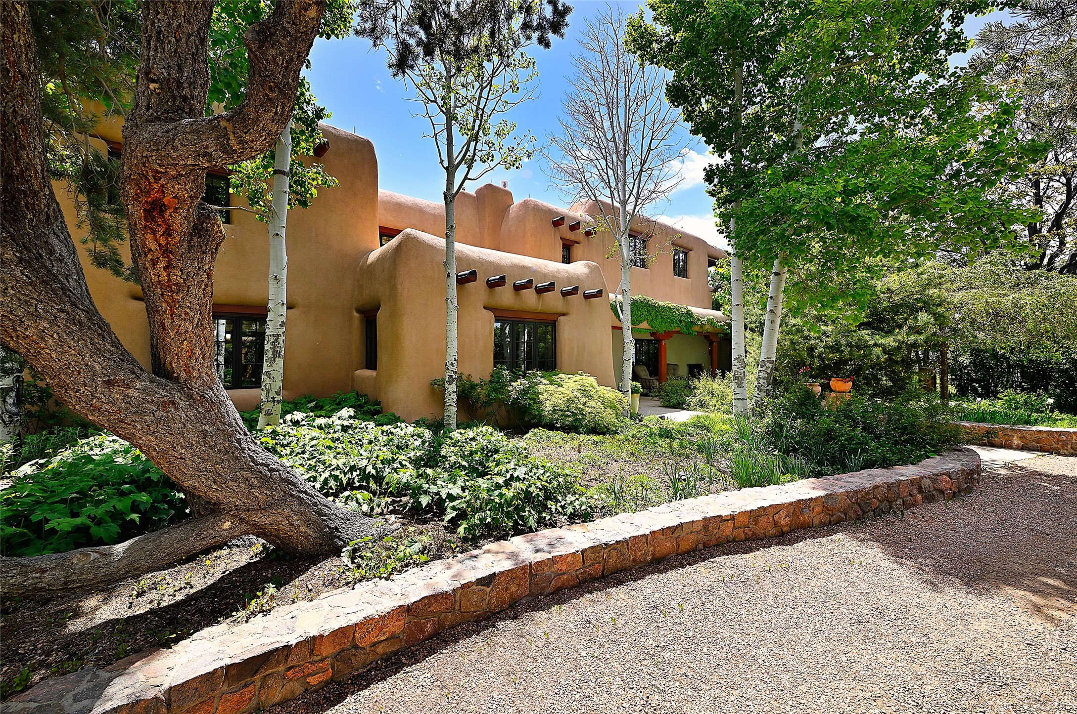 196 Circle Drive