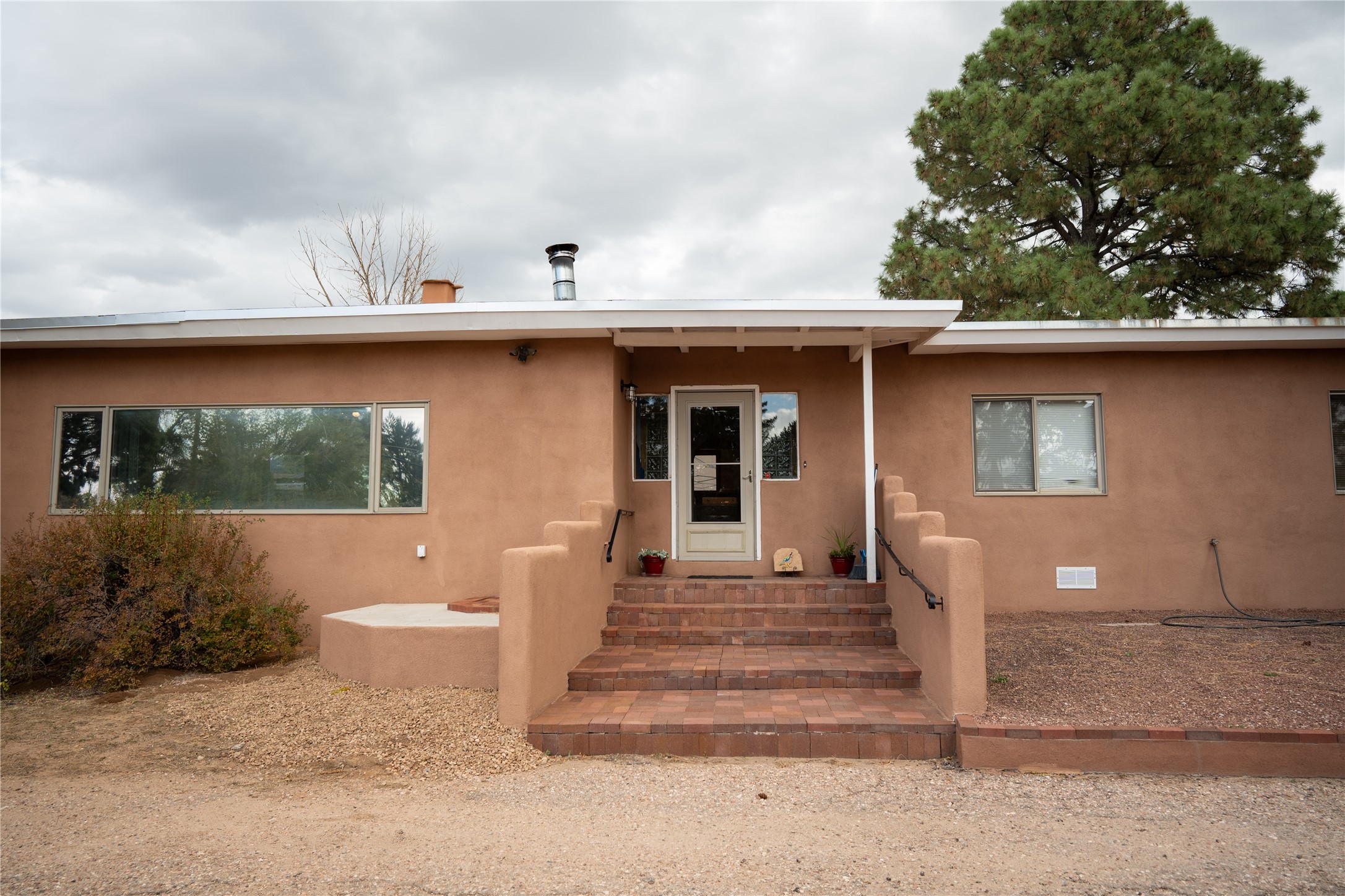 605 Armenta St, Santa Fe, New Mexico image 4