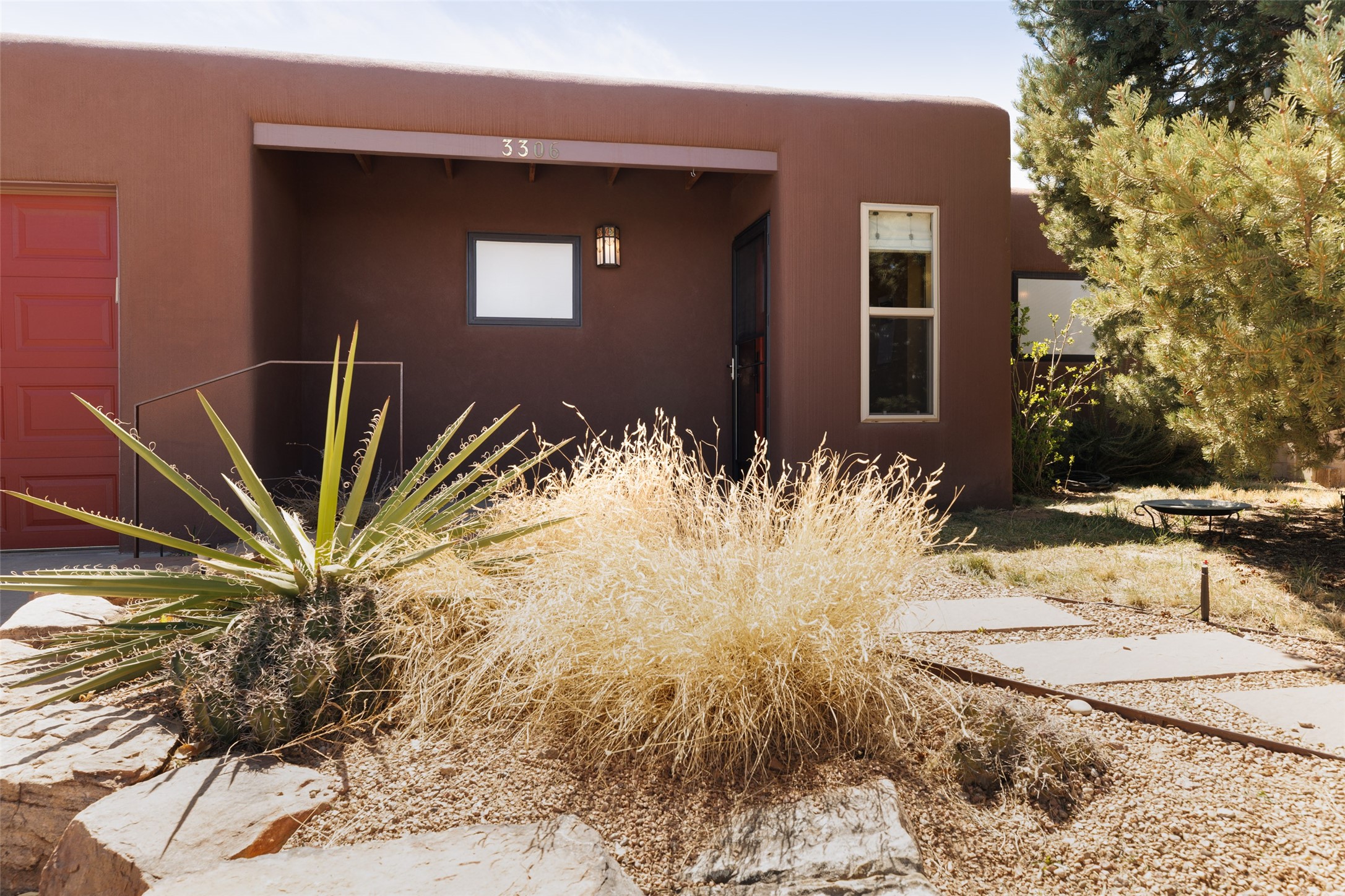 3306 Camino Cielo Vista, Santa Fe, New Mexico image 2