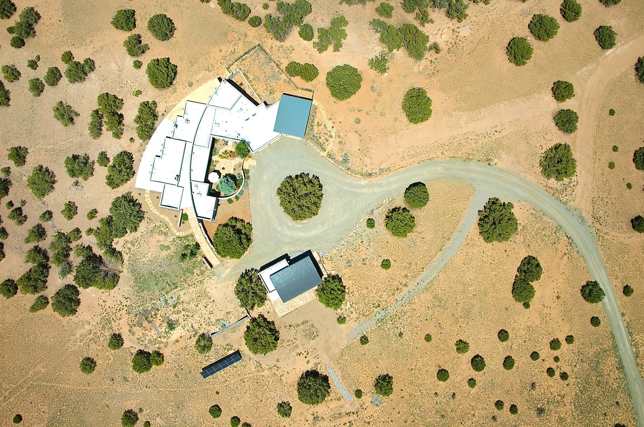 25 Shawnodese, Santa Fe, New Mexico image 37