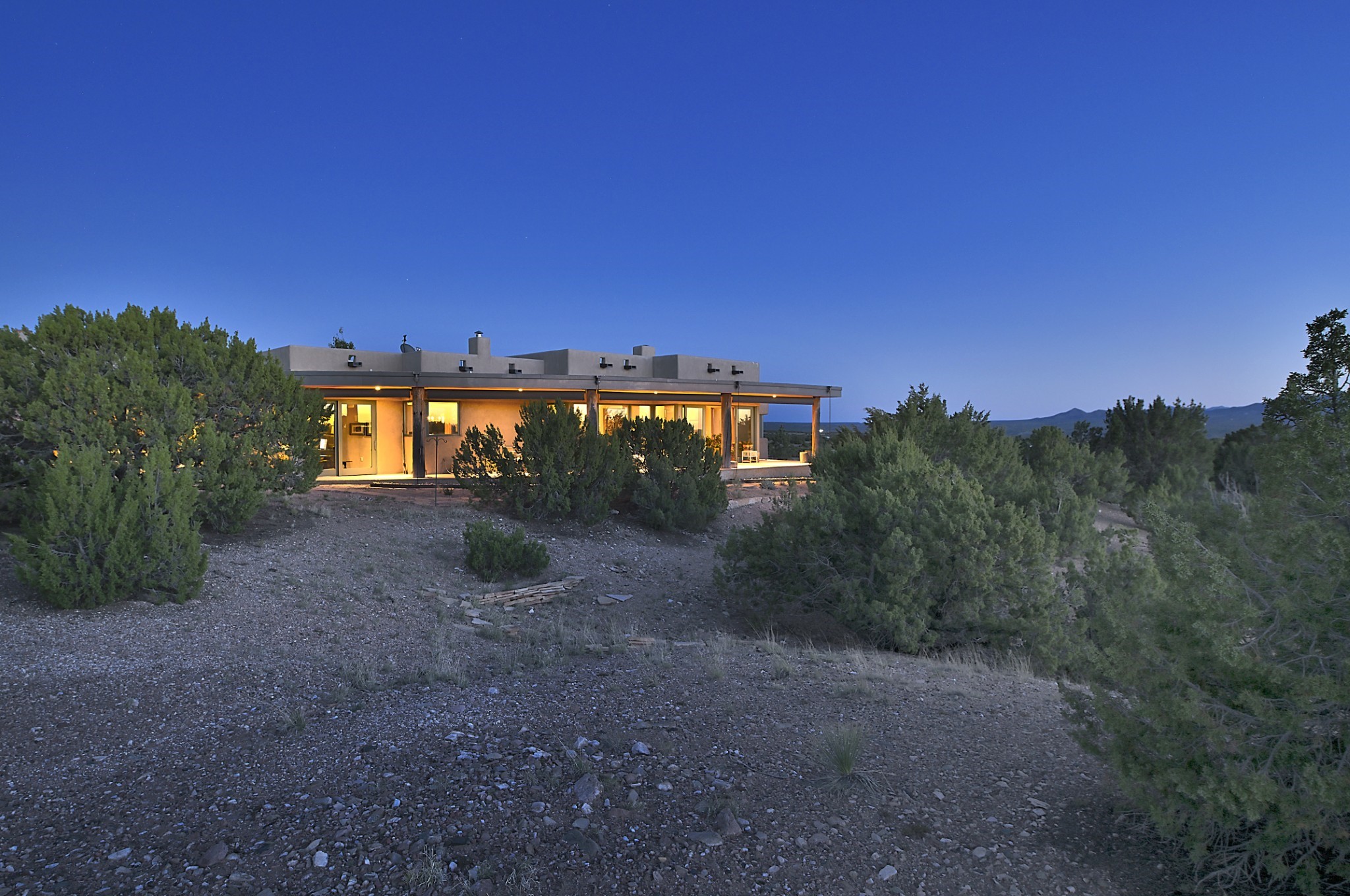 25 Shawnodese, Santa Fe, New Mexico image 9