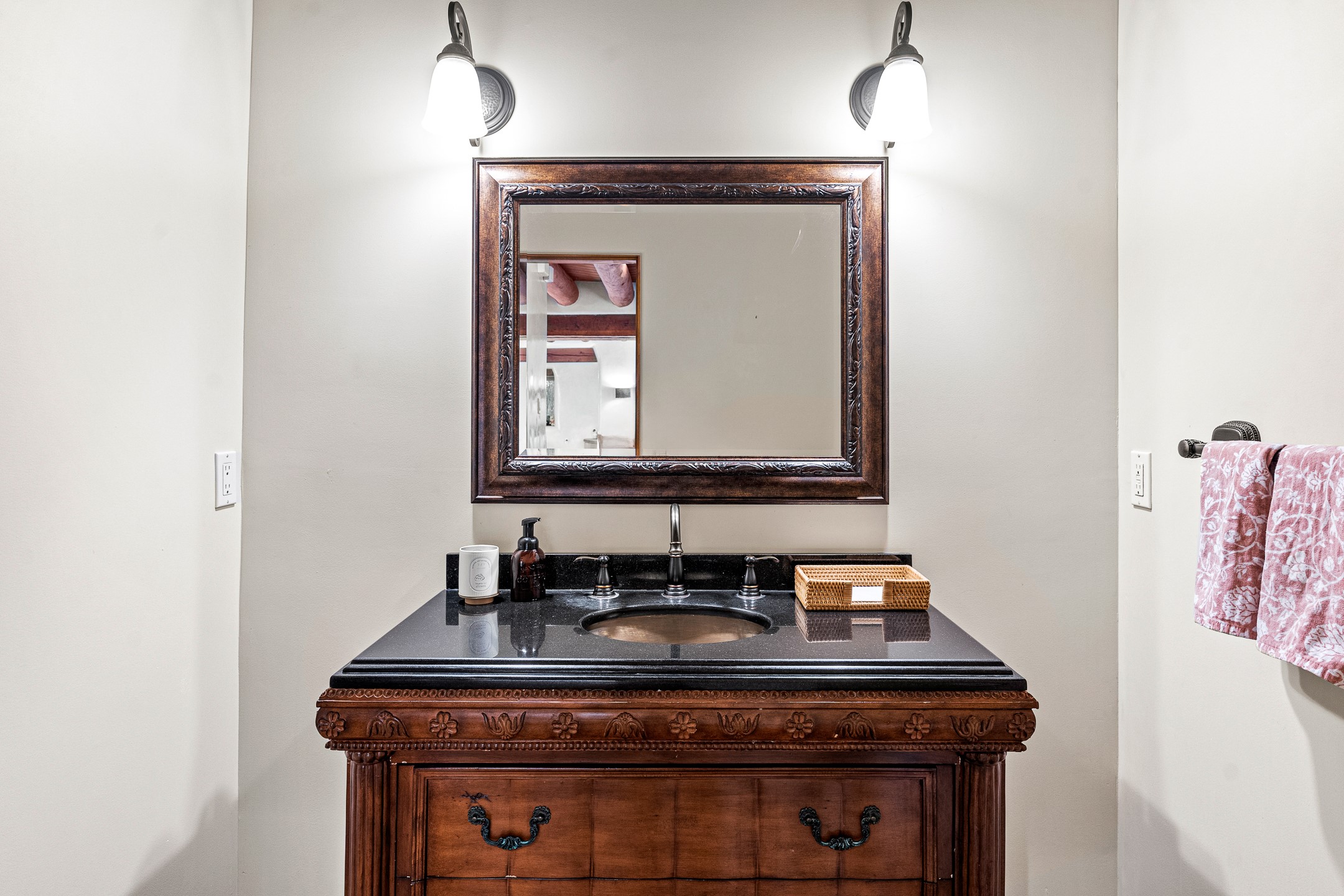 7150 Old Santa Fe Trail, Santa Fe, New Mexico image 22