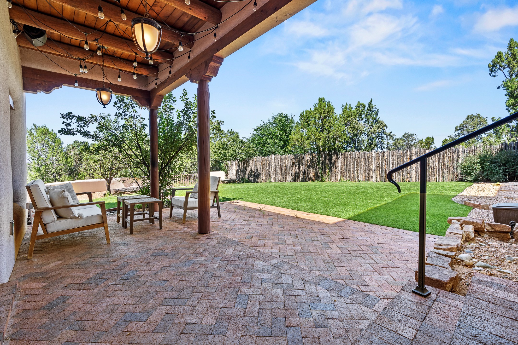 Santa Fe, New Mexico 87505, United States, 5 Bedrooms Bedrooms, ,4 BathroomsBathrooms,Residential,Active,141201