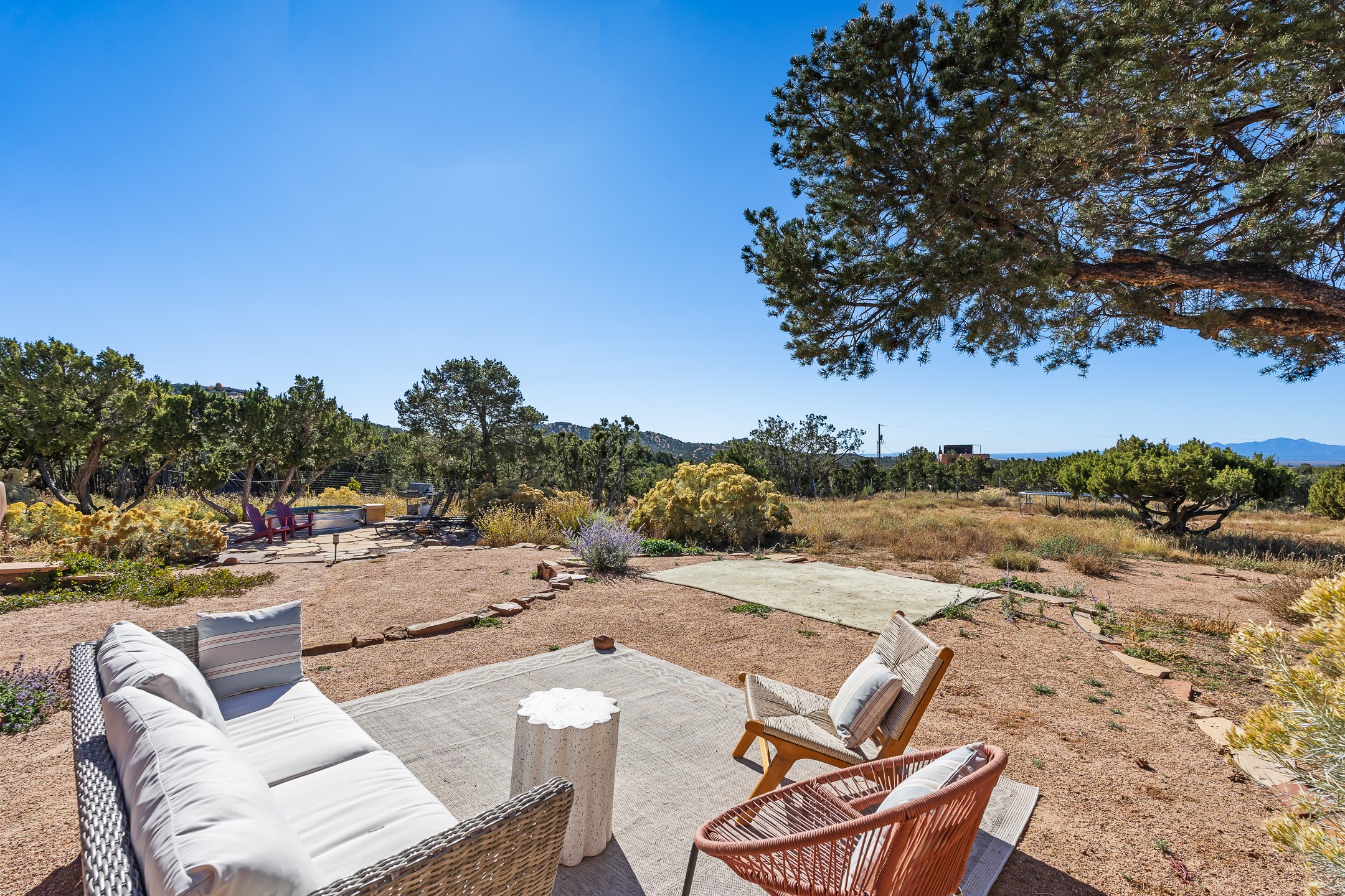 Santa Fe, New Mexico 87508, United States, 4 Bedrooms Bedrooms, ,4 BathroomsBathrooms,Residential,Active,244216