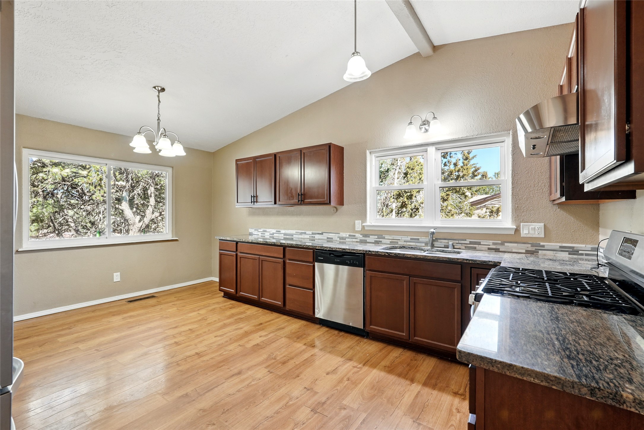 108 La Vista, White Rock, New Mexico image 7