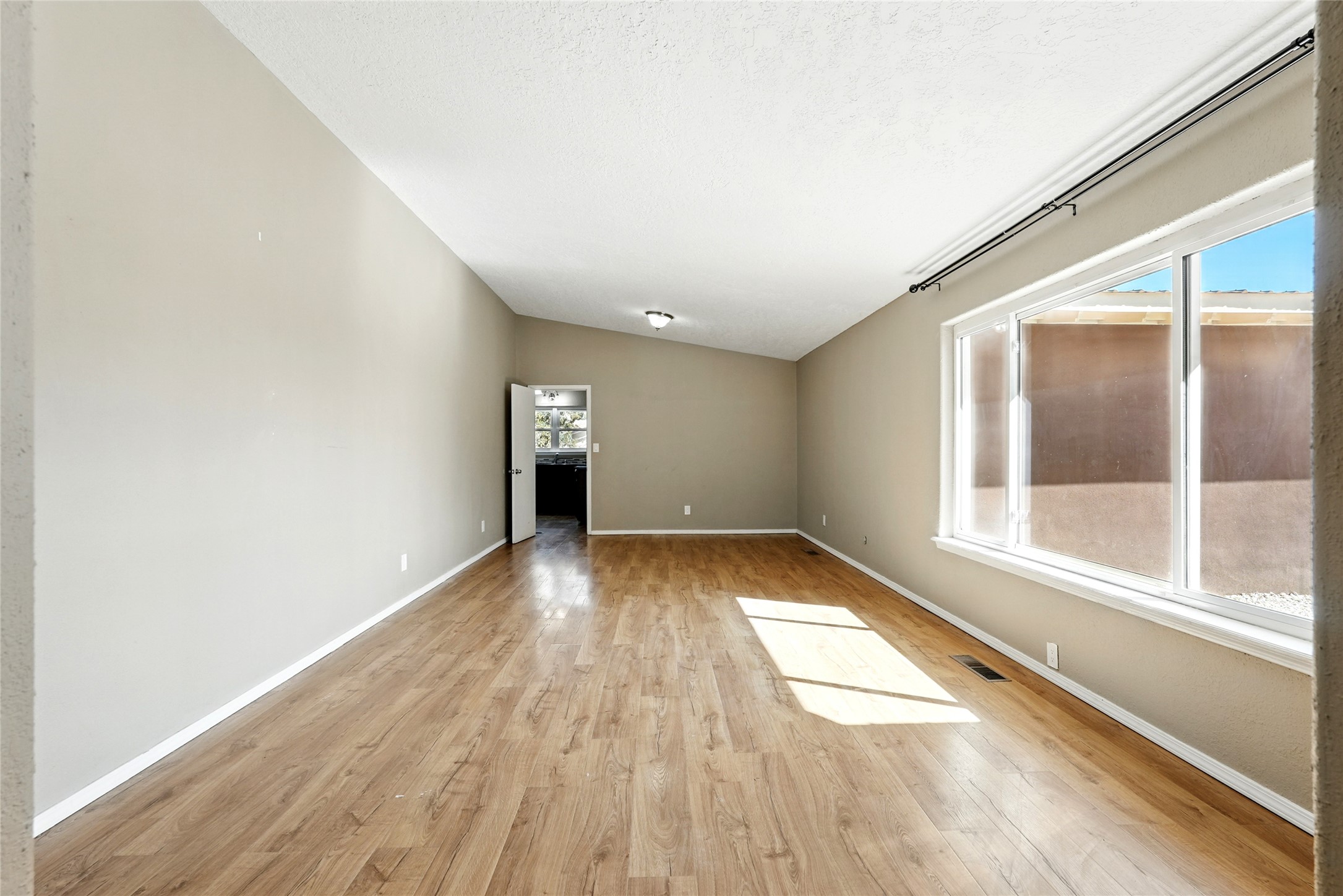 108 La Vista, White Rock, New Mexico image 5