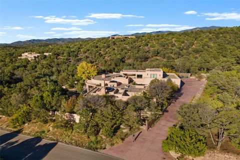 1056 Sierra Del Norte Santa Fe NM 87501