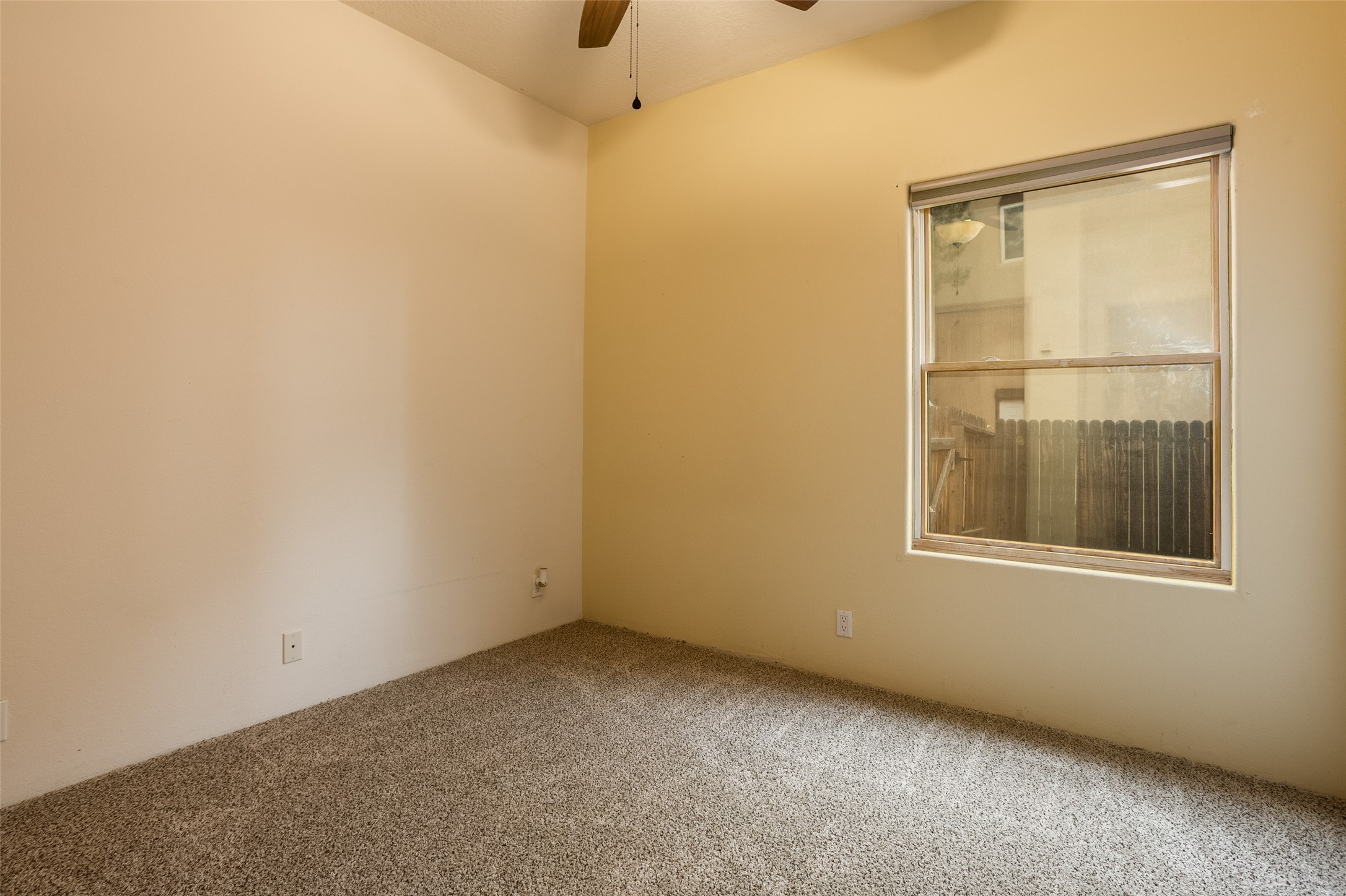 Santa Fe, New Mexico 87507, United States, 3 Bedrooms Bedrooms, ,2 BathroomsBathrooms,Residential,Active,32436