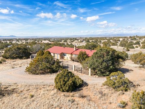 Photo of 42 Coyote Crossing, Santa Fe, NM 87508 (MLS # 202600422)