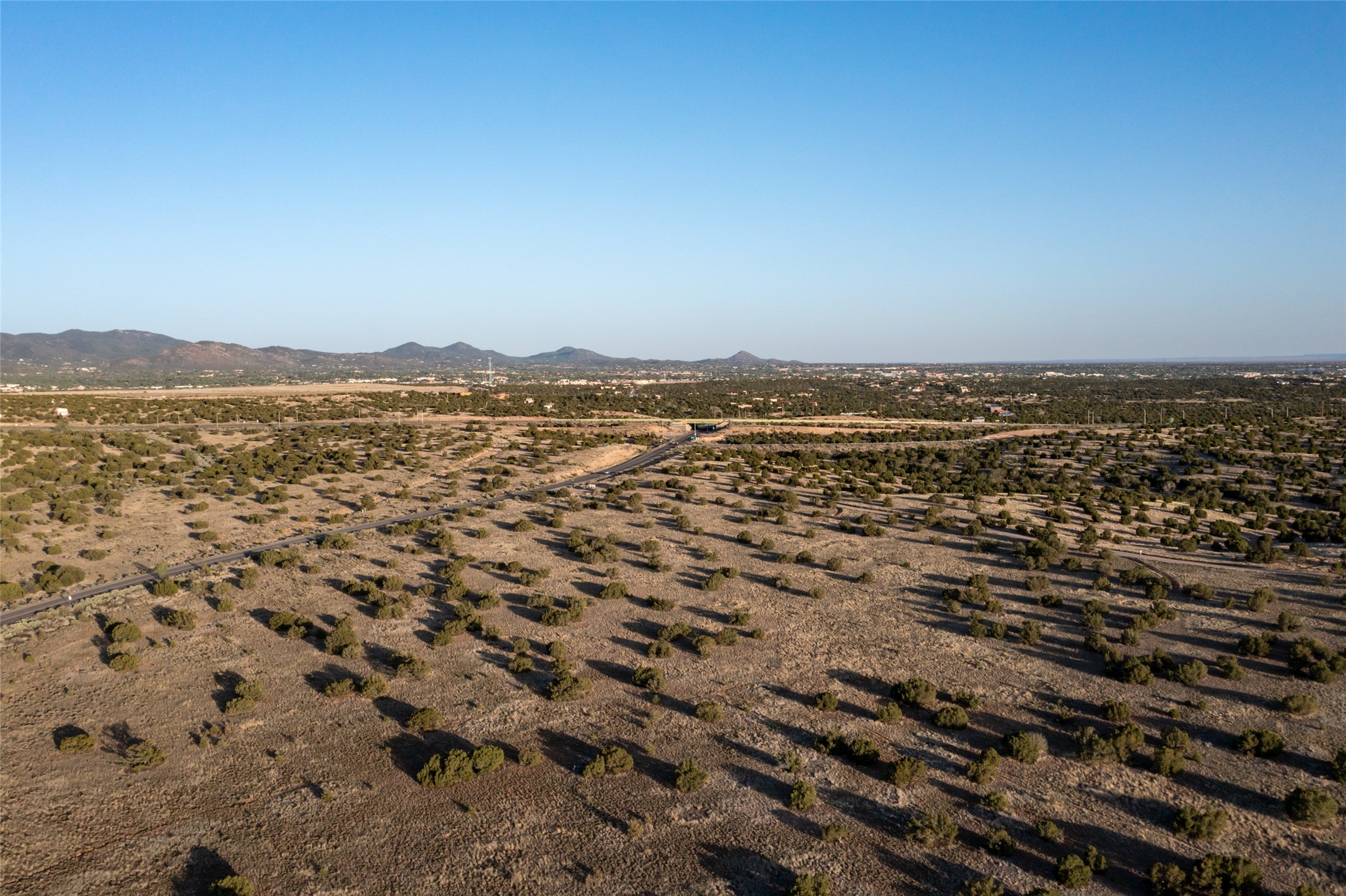 Camino La Tierra, Santa Fe, New Mexico image 15