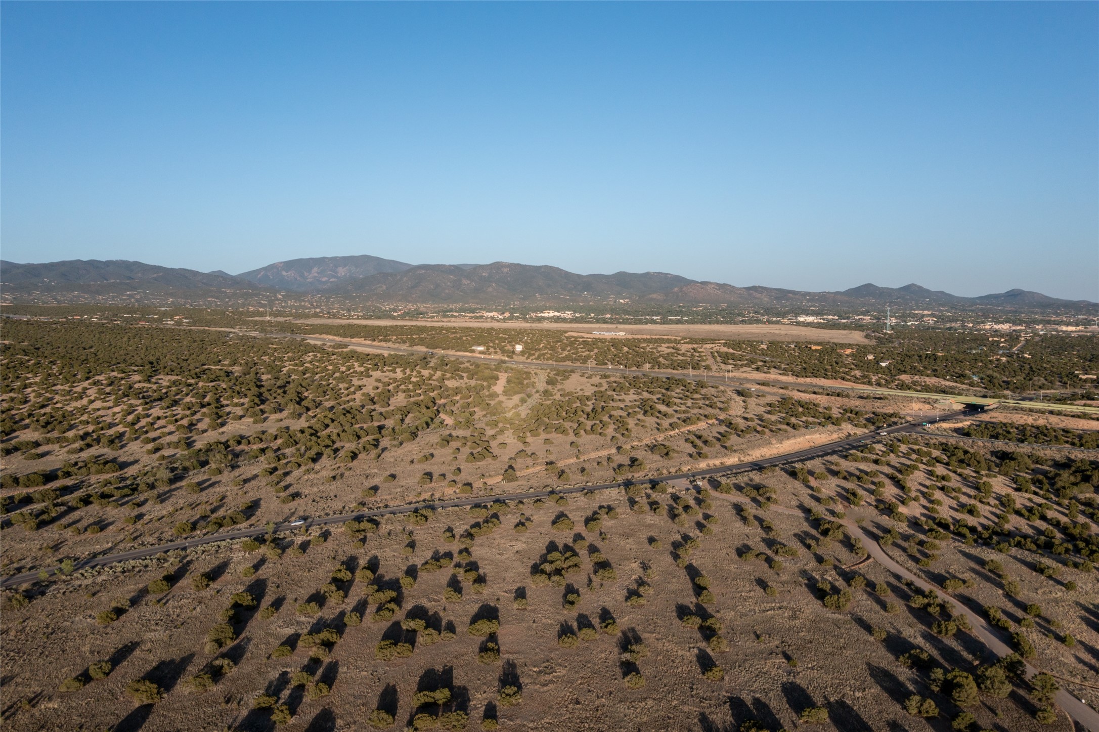 Camino La Tierra, Santa Fe, New Mexico image 14