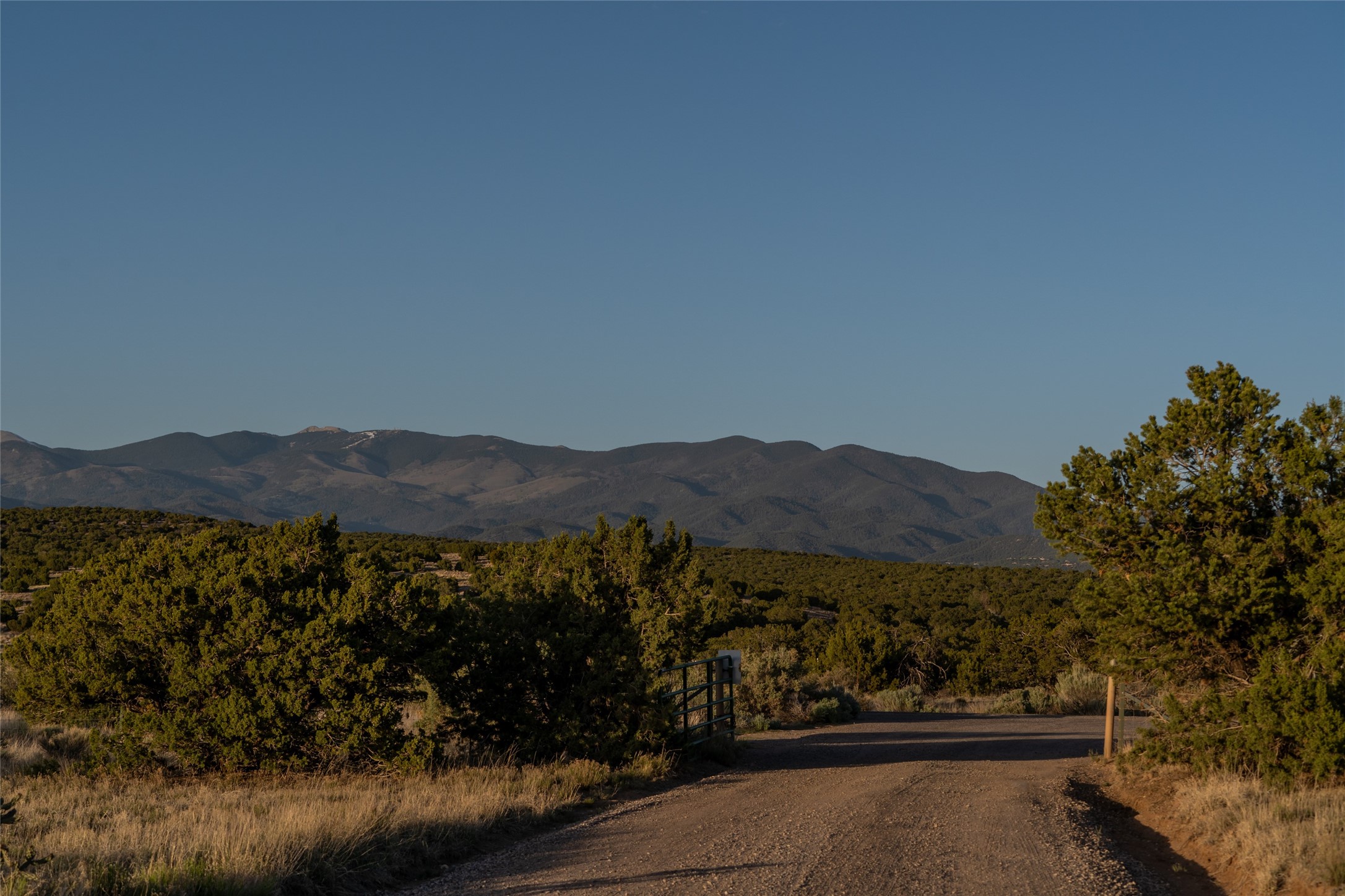 Camino La Tierra, Santa Fe, New Mexico image 6