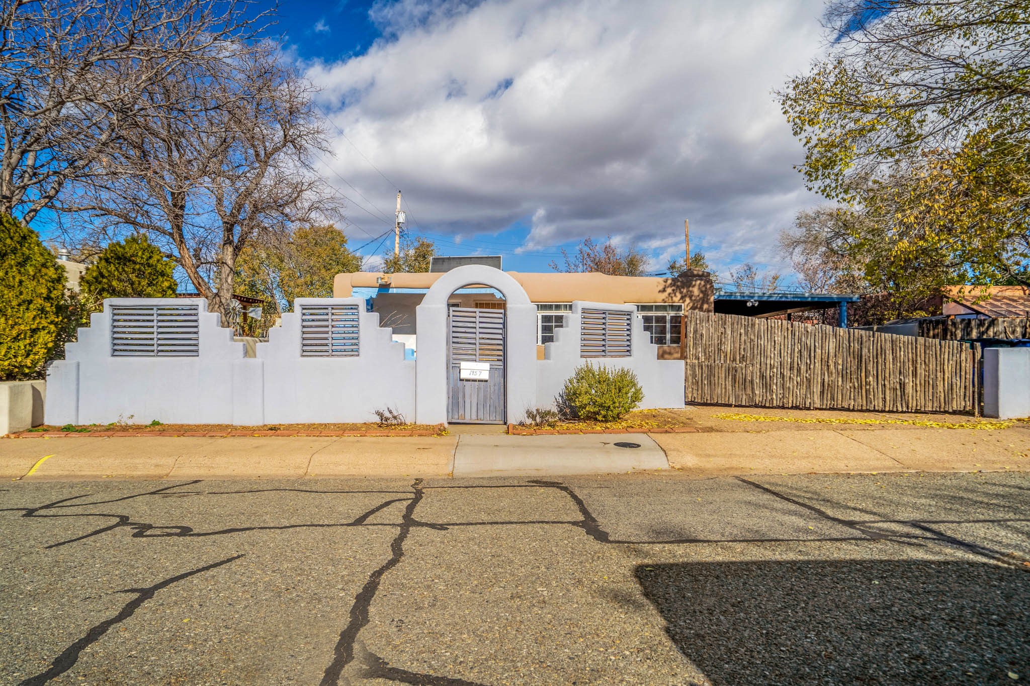 1957 Osage Lane Ln, Santa Fe, New Mexico image 2