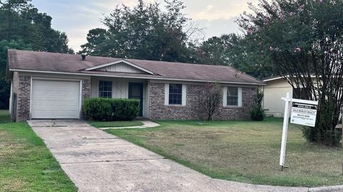 Photo of 1021 Mariana Ave, Wake Village, TX 75501 (MLS # 200350)