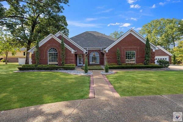 304 FOREST LAKE DR, TEXARKANA, TX 75503 - Image 19b152a2ace35c7e19b7aa27ca2b5e0b/1444296618