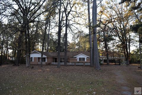 Photo of 6103 Pleasant Grove Rd, Texarkana, TX 75503 (MLS # 200711)