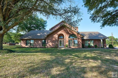 Photo of 2517 County Road 2110, Hooks, TX 75561 (MLS # 200722)