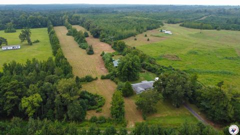 Photo of 953 County Road 4114, Atlanta, TX 75551 (MLS # 203306)