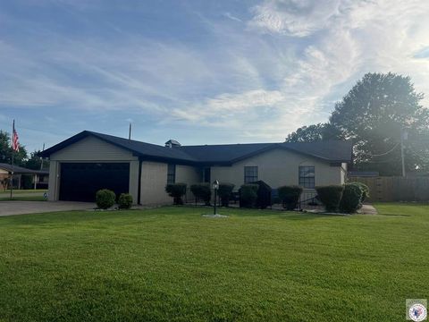 Photo of 4801 Sanderson Lane, Texarkana, AR 71854 (MLS # 203285)