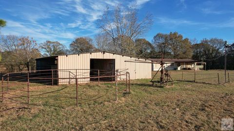 Photo of 1009 County Road 4347, Bivins, TX 75555 (MLS # 200728)