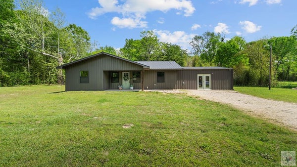 109 SHILOH ST, MAUD, TX 75567 - Image 2e2edf22fdc27f8a21d892970c143d40/3346270176
