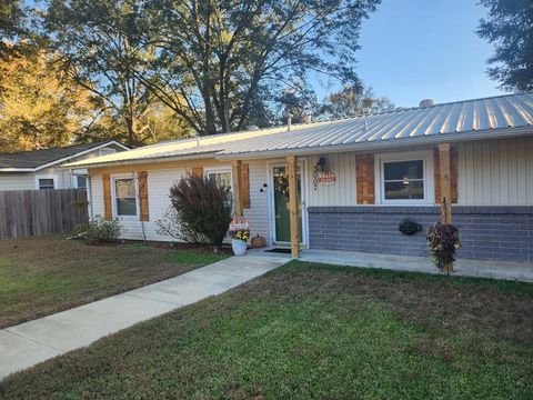 Photo of 3007 Post St, Texarkana, TX 75501 (MLS # 200560)