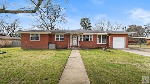 Photo of 2723 County Ave, Texarkana, AR 71854 (MLS # 203331)