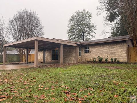 Photo of 112 Myrtle Dr, New Boston, TX 75570 (MLS # 200673)