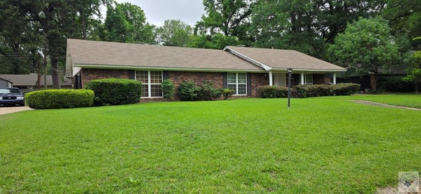 38 BROADMOOR DR, TEXARKANA, AR 71854 - Image 3bbdcfe5299e08aaf52e9fef9d74b4d7/3465101160