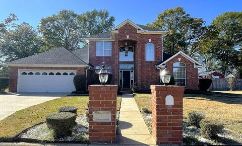 Photo of 11 Lacey Dr, Hooks, TX 75561 (MLS # 200575)