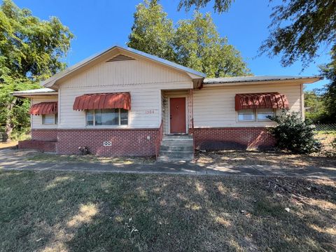 Photo of 1504 Richmond Rd, Texarkana, TX 75501 (MLS # 200298)