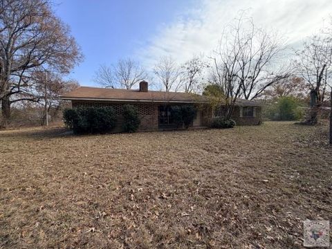 Photo of 2740 N US Hwy 259, De Kalb, TX 75559 (MLS # 200833)