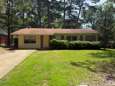 Photo of 3702 Forestwood St, Texarkana, AR 71854 (MLS # 200694)