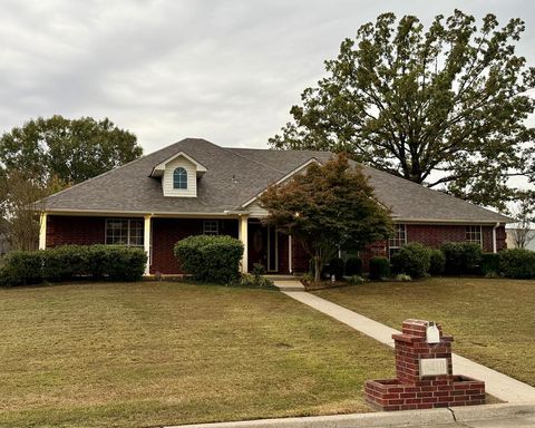 Photo of 6410 Timbercreek Dr, Texarkana, AR 71854 (MLS # 200463)
