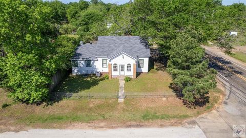 Photo of 1000 Nelson St, Linden, TX 75563 (MLS # 204420)