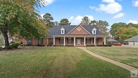 Photo of 7 Wood Pl, Texarkana, AR 71854 (MLS # 200791)