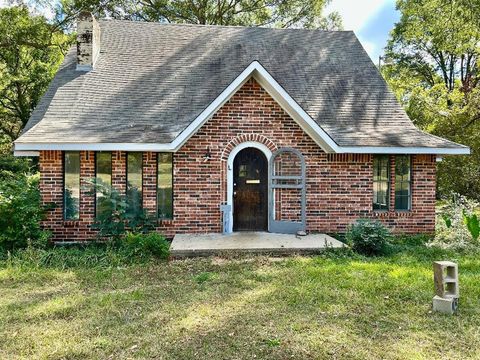 Photo of 514 N Louise St, Atlanta, TX 75551 (MLS # 200638)