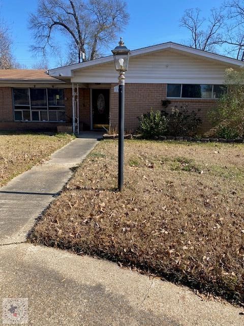 Photo of 3310 Briarwood St, Texarkana, TX 75501 (MLS # 202045)