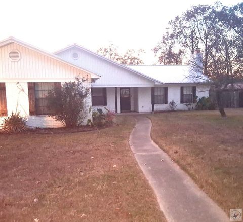 Photo of 18 Kay Circle, Nash, TX 75569 (MLS # 200682)