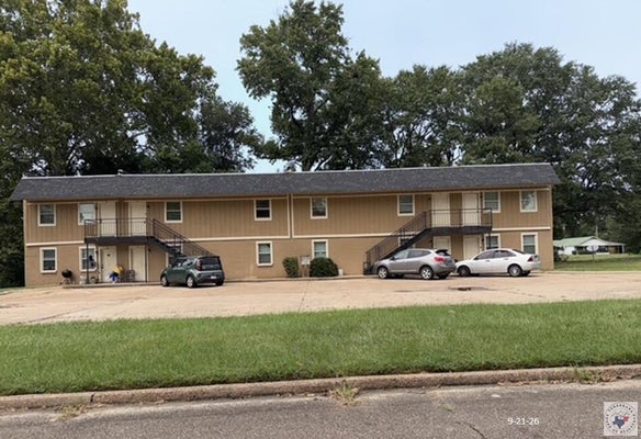 1301 PINE ST, TEXARKANA, TX 75501 - Image 6ac5bf10f798e9dfbb0b7a26a0df6d06/1716092908