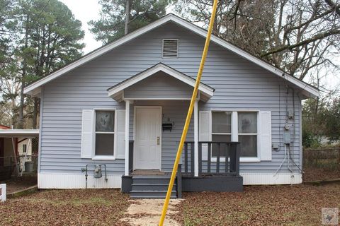 Photo of 703 E 5th St, Hope, AR 71801 (MLS # 200767)