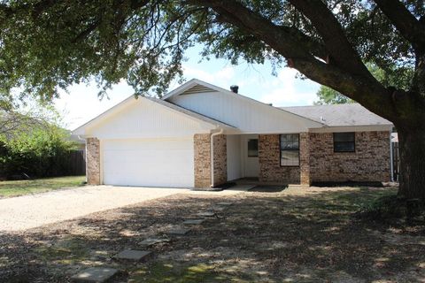 Photo of 107 Lampasas Way, Wake Village, TX 75501 (MLS # 200308)
