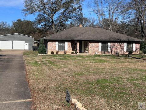 Photo of 6202 Pebble Brook, Texarkana, TX 75503 (MLS # 201968)