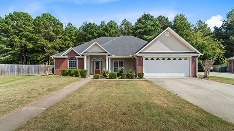 Photo of 6714 Lawson Cir, Texarkana, TX 75503 (MLS # 200324)