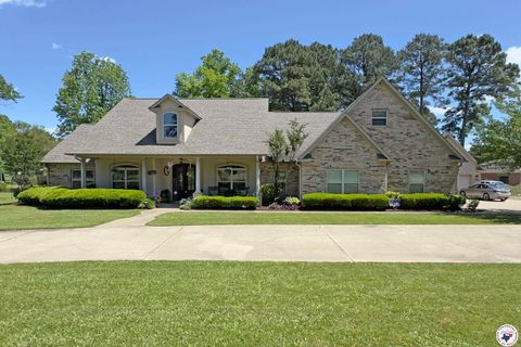 Photo of 220 Quail Trail, Texarkana, TX 75501 (MLS # 200413)