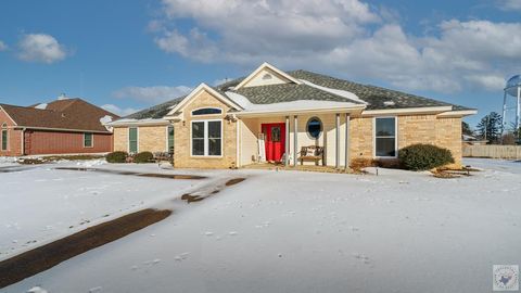 Photo of 20 Pecos Pl, Wake Village, TX 75501 (MLS # 202096)