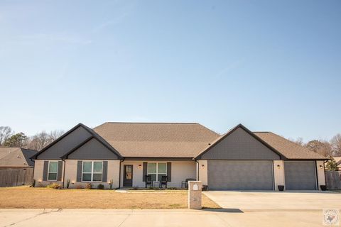 Photo of 20 Steeple View, Red Lick, TX 75503 (MLS # 202073)