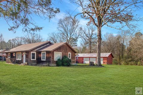 Photo of 6631 Buchanan Loop Rd, Texarkana, TX 75501 (MLS # 200919)